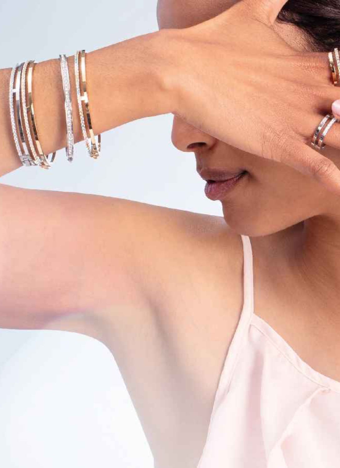 Фото Браслет Eternal Unity Bangle silver-crystal Coeur de Lion 0136/32-1817 19