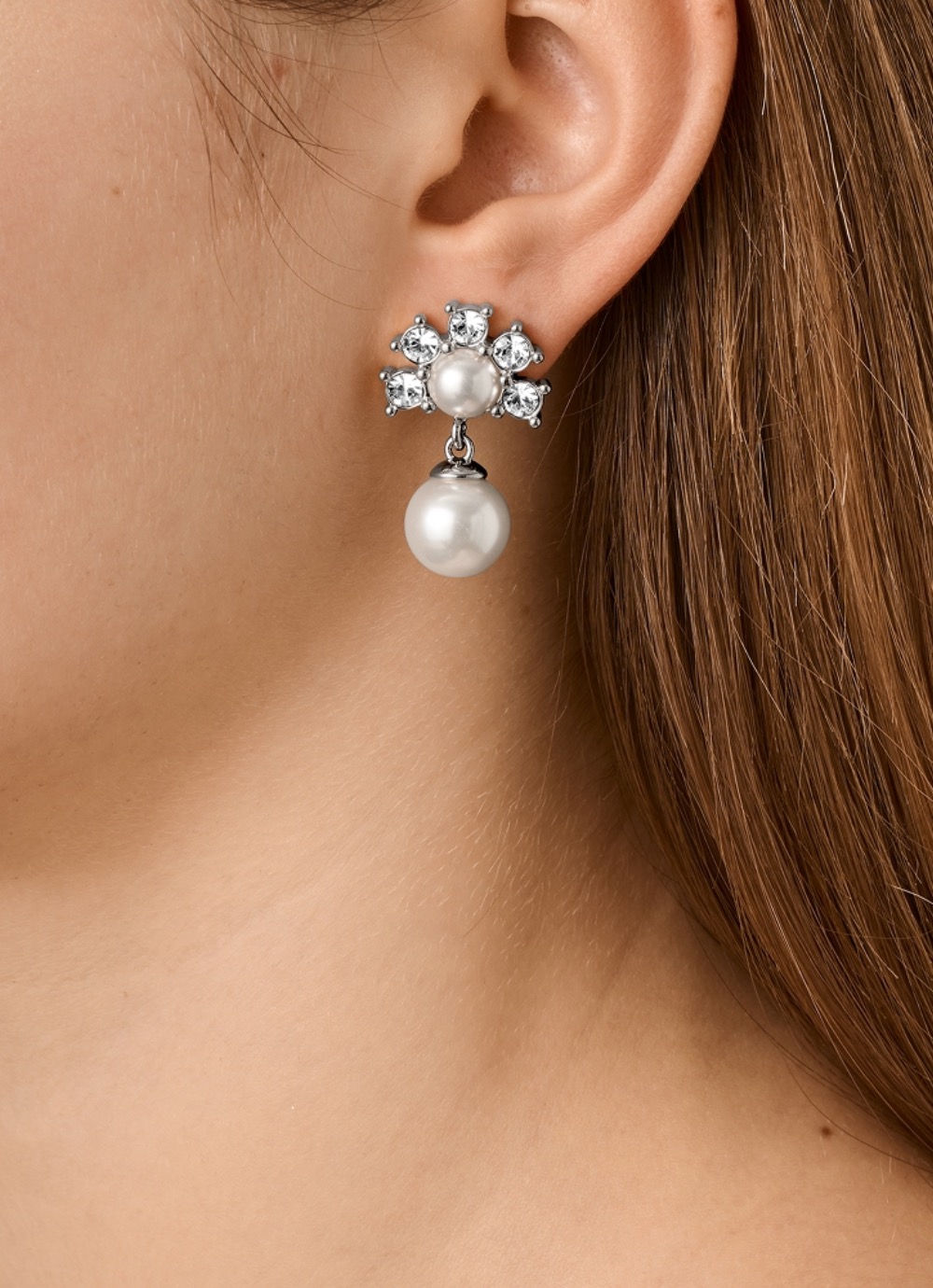 Фото Серьги VERONICA SS CRYSTAL /WHITE PEARL Dyrberg Kern 450108