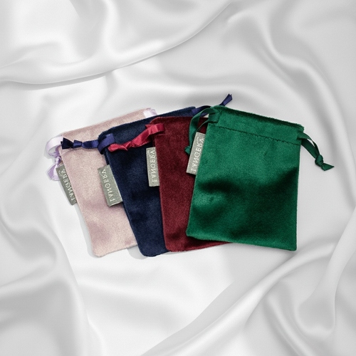 Браслет на белом кожаном ремешке Fiore Luna CB00100-1