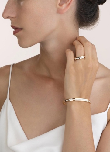 Фото Кольцо Кристаллы в золоте Coeur de Lion 0226/40-1800 54