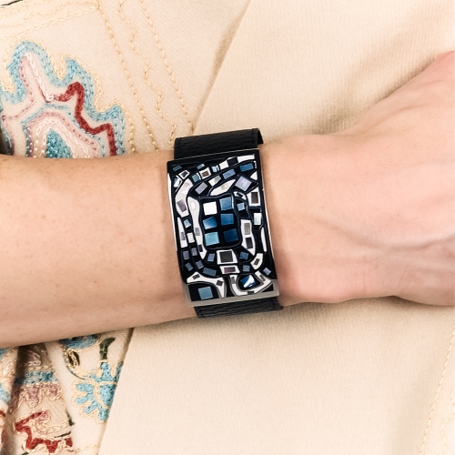 Браслет на черном кожаном ремешке Fiore Luna CB00100-4