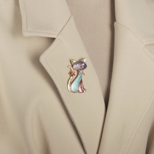 Брошь  Кот с цветком