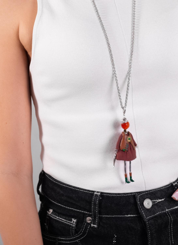 Фото Подвеска Miamelie кукла Кейтлайн с рыбкой в коричневом