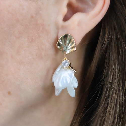 Серьги IMITATION MOTHER-OF-PEARL Fiore Luna ABE25644-01 G