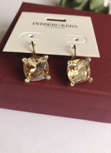 Фото Серьги TANA SG GOLDEN Dyrberg Kern 450119