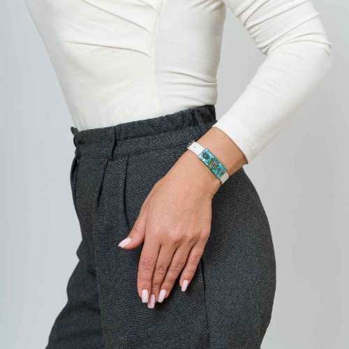 Фото Браслет на белом кожанном ремешке Fiore Luna Classic Fiore Luna CB03596-1A