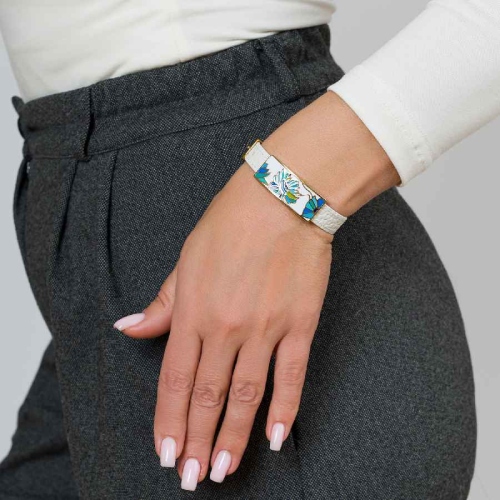 Фото Браслет на белом кожанном ремешке Fiore Luna Classic Fiore Luna CB03599-23A
