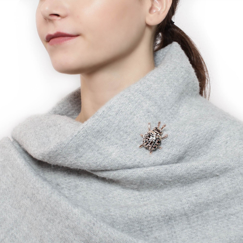 Брошь Скарабей